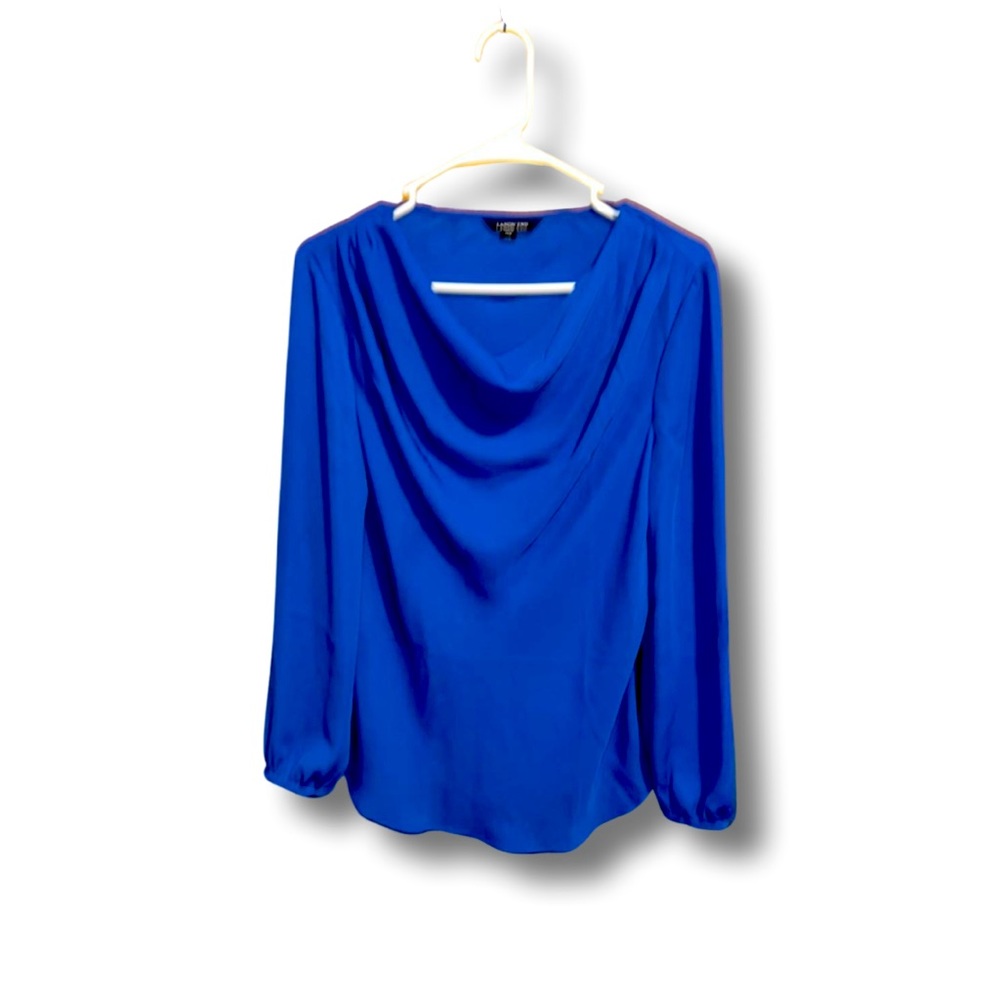 Land’s End ladies blouse, Royal blue, Size 10p. With a scalloped neckline.